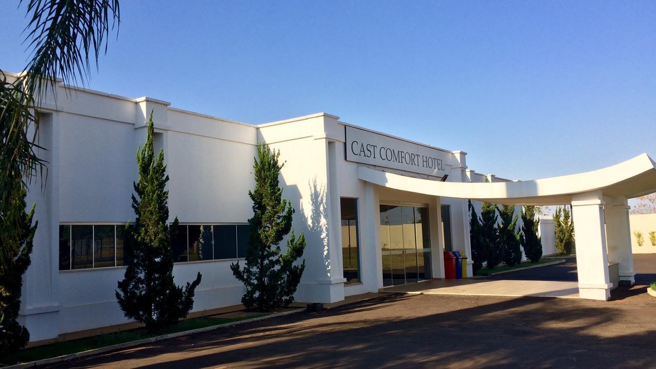 Cast Comfort Hotel Paranaiba Exterior photo